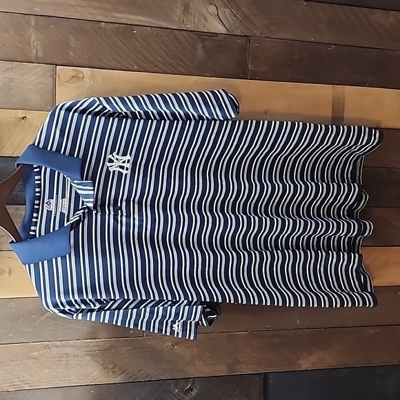 Majestic Other - Majestic NY Yankees Cool Base Short Sleeve Polo